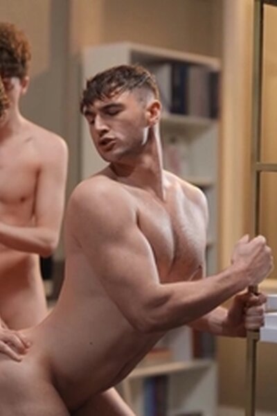 Troye Dean