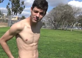 Max D
