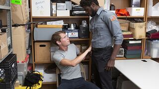 Wooly Guy Officer Devin Trez Sticks His Enormous Black Fellow Man-meat Deep In 19 Year Aged Thief's Dark-skinned Shitpipe - Youthful Perps