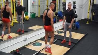 nude UK BodyBuilder Exercise
