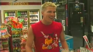 Hetero Porno Actor in MMM three-way in Camper