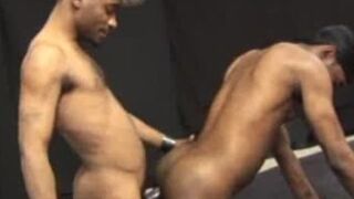 Blk ten-Pounder Thugs