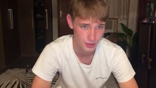 Mature Gay: cute blonde smoking cumming bate cam