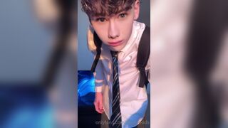 Daddy Gay: Elijahs naughty & horny strip after a long day